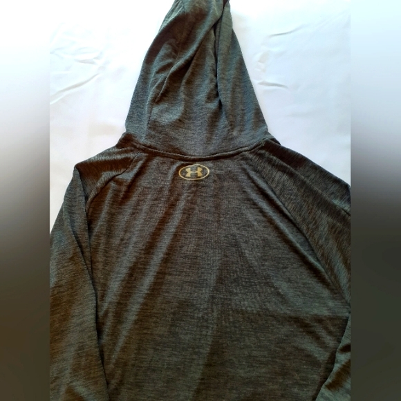 Under Armour Heat Gear men's  size 2xl pull over long sleeves hooded top - Picture 7 of 10